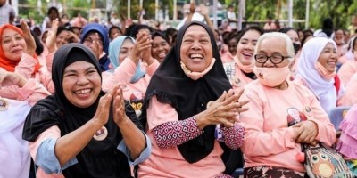 Ribuan Emak-emak Sumut Serukan Ganjar Presiden 2024  