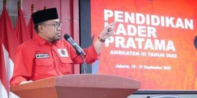 Hasto Disamakan DN Aidit, PDIP Tangsel: Andi Arief Halu Berkepanjangan  